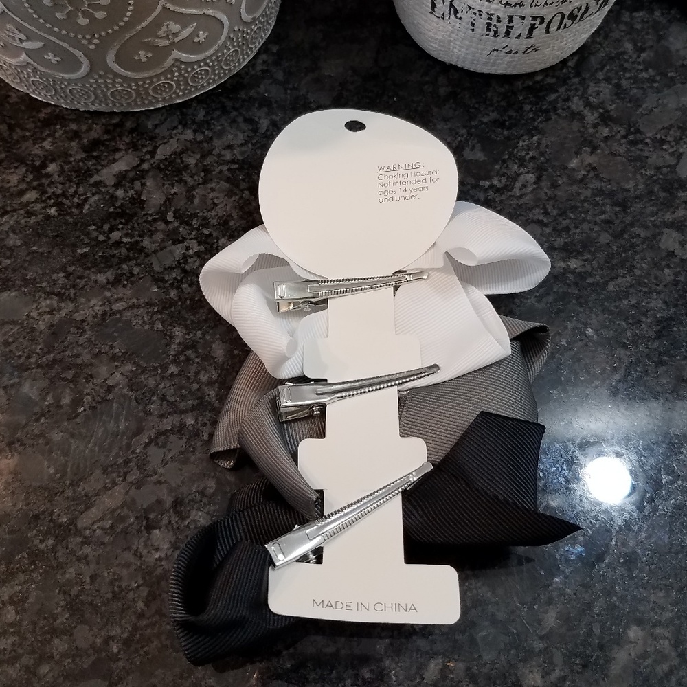 🆕️3pc Bow Set - Picture 2 of 2